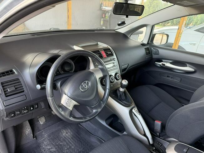 Toyota Auris Bezwypadkowy Niski przebieg Świetny stan