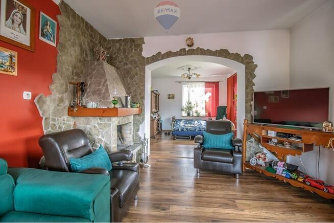 Energooszczędny dom z niezależnymi mieszkaniami