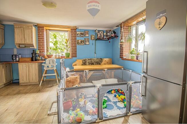 Energooszczędny dom z niezależnymi mieszkaniami