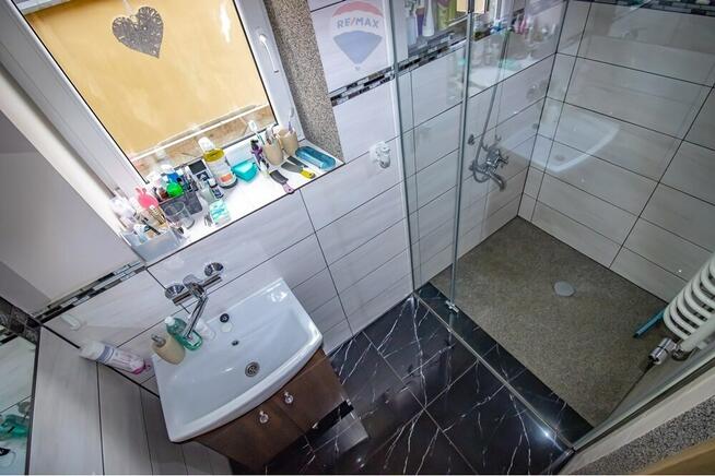 Energooszczędny dom z niezależnymi mieszkaniami