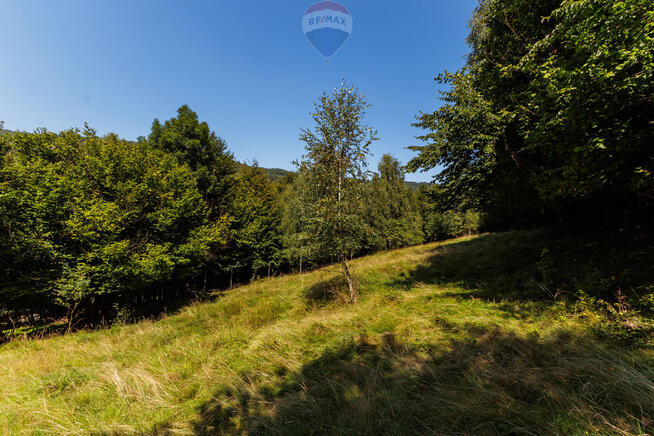 Działka z widokiem na góry Międzybrodzia Żywieckie