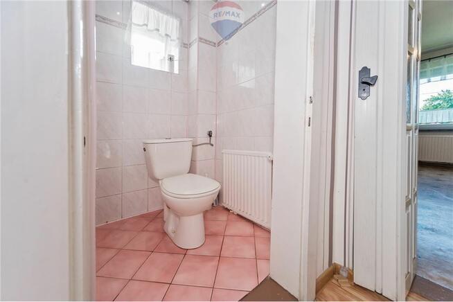 Dom z dwoma niezależnymi mieszkaniami