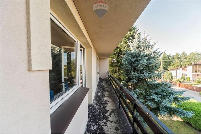 Dom z dwoma niezależnymi mieszkaniami