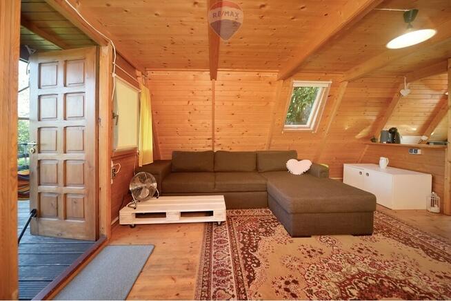 BLACK WEEKS Domek rekreacyjny z budowlanym ogrodem