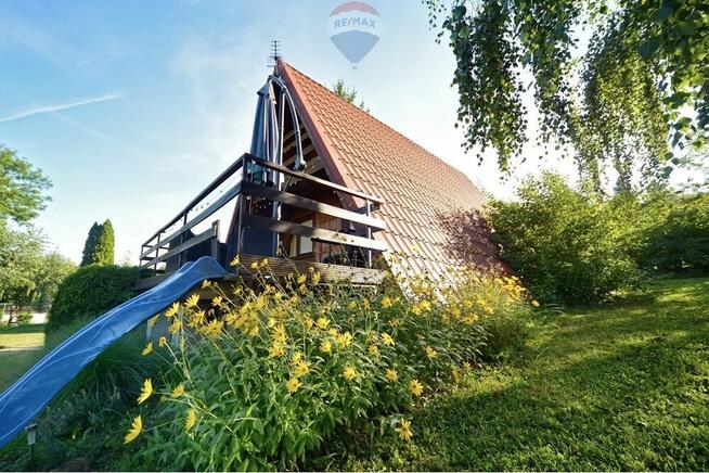 BLACK WEEKS Domek rekreacyjny z budowlanym ogrodem