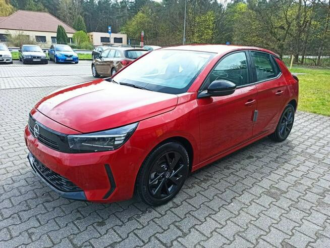 Opel Corsa 2025 / Opony wielosezonowe / Podgrzewane fotele i kierownica