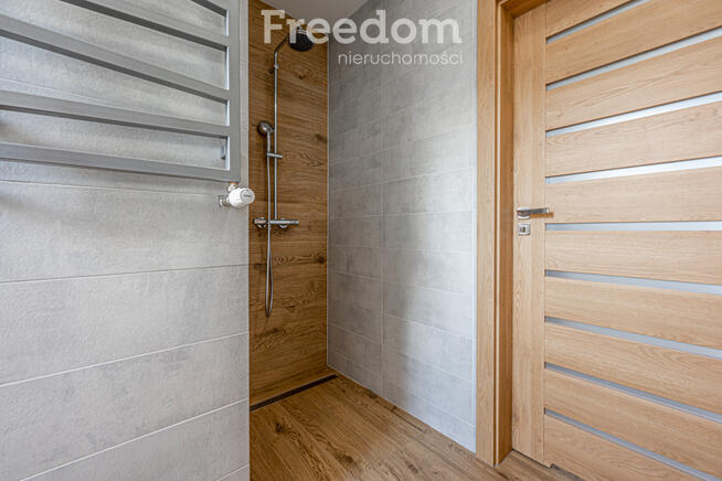 Nowoczesny dom, styl stodoła, 900 m² działki