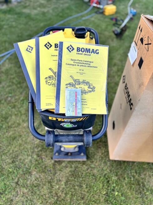 Skoczek BOMAG BT 65