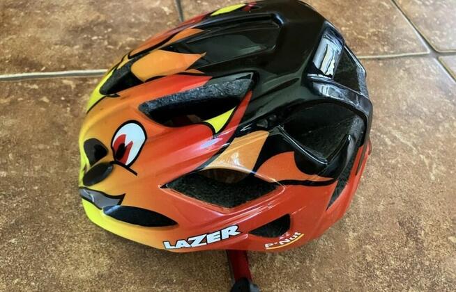 SUPER kask na rower i hulajnoge