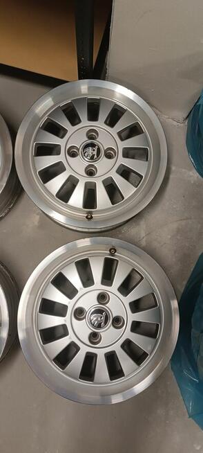 Sprzedam felgi aluminiowe 15 cali od Skody citigo