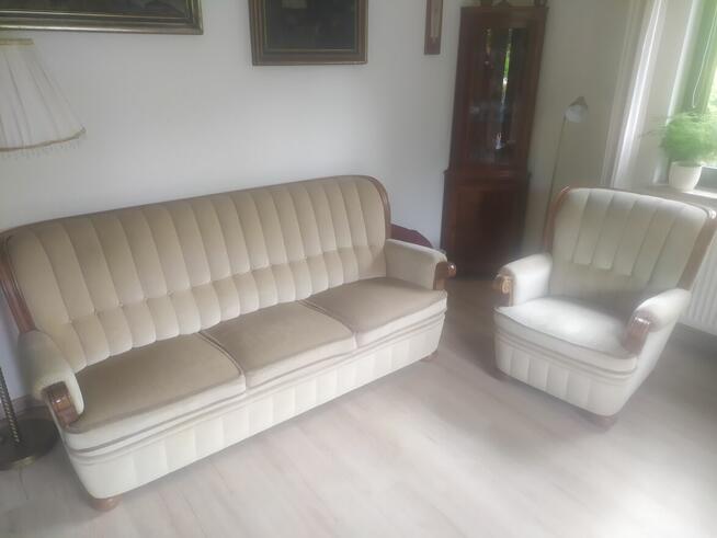 Sprzedam sofę i fotel w dobrym stanie