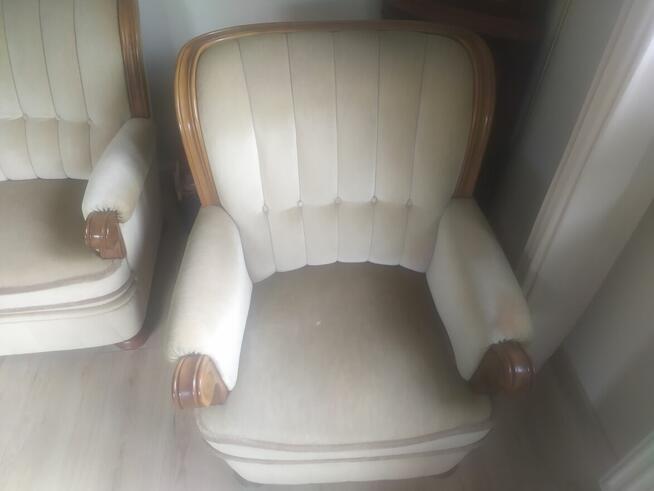 Sprzedam sofę i fotel w dobrym stanie