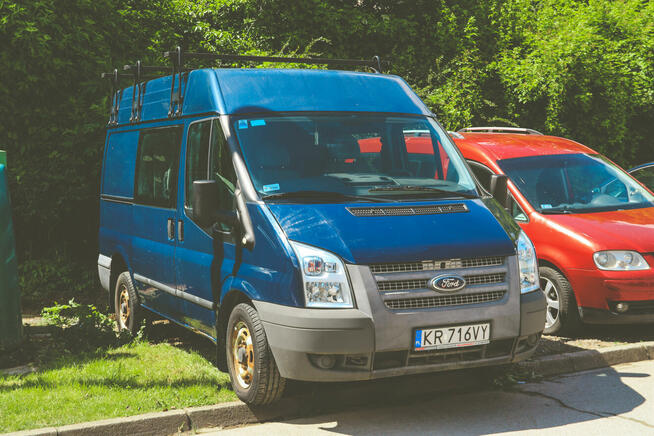 Sprzedaż samochodu ciężarowego FORD TRANSIT FURGON