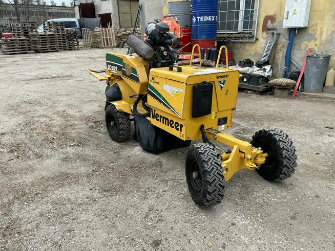 Sprzedam frezarkę do pni Vermeer