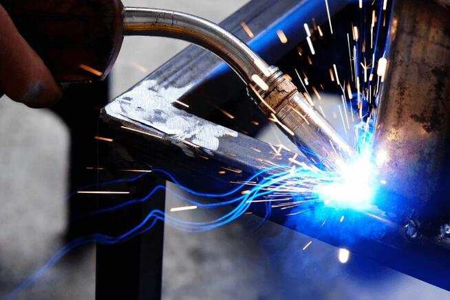 Spawacz (Сварщик, Welder) MIG-MAG