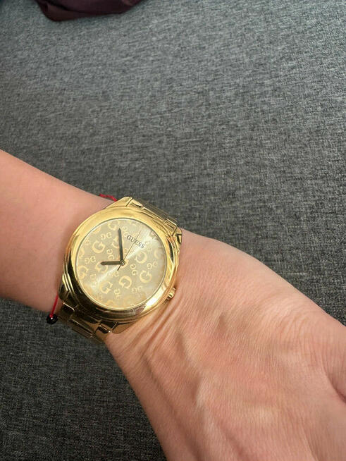 Zegarki damski Guess - stan bardzo dobry, kolor złoty