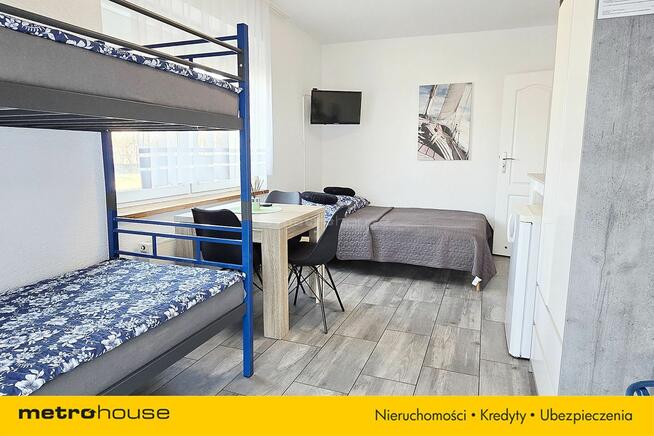 DOM NAD MORZEM Z POKOJAMI DLA TURYSTÓW