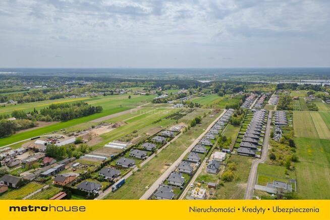 Dom w stanie surowym zamkniętym Jachranka