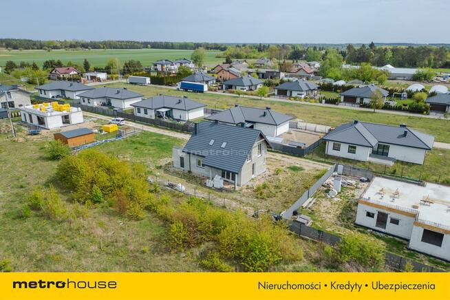 Dom w stanie surowym zamkniętym Jachranka