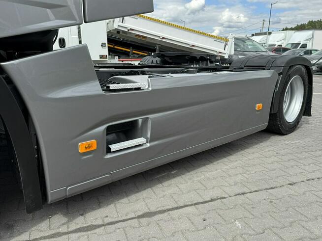 Renault Gama T 520 HIGH CAB Silnik 13litrów Euro 6 Low deck Mega Mały przebieg Bogata opcja wyposaże