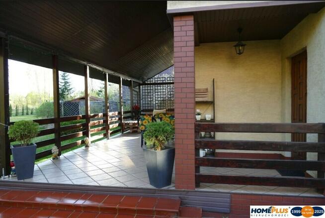 Całoroczny dom z garażem – 113 m², działka 585 m².