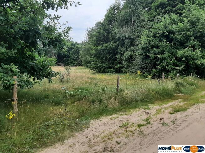 Działka o pow. 25 000 m² pod zabudowę i rekreację.
