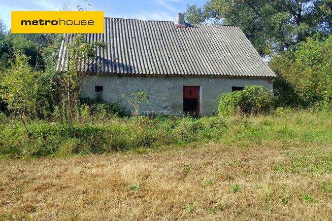 Działka siedliskowa z domem o powierzchni 57 arów
