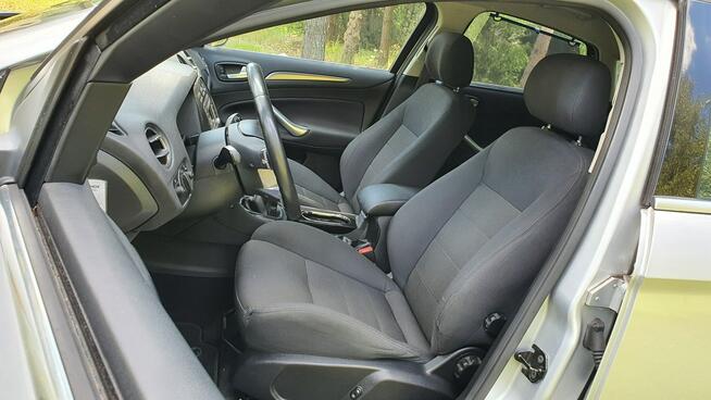 Ford Mondeo 2.0 146KM # TITANIUM # Convers+ # NAVI # Parktronic # Serwisowany !!!