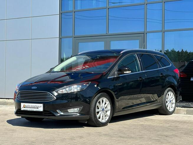 Ford Focus LED Półskóra Grzane fotele+Kierownica Asystent Czujniki Navi GWARANCJA