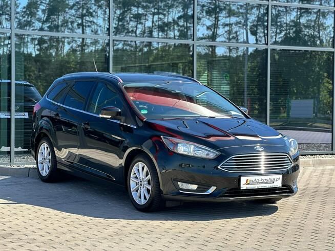 Ford Focus LED Półskóra Grzane fotele+Kierownica Asystent Czujniki Navi GWARANCJA