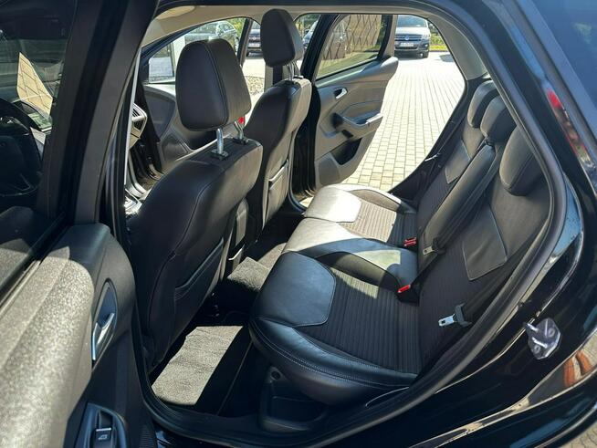 Ford Focus LED Półskóra Grzane fotele+Kierownica Asystent Czujniki Navi GWARANCJA