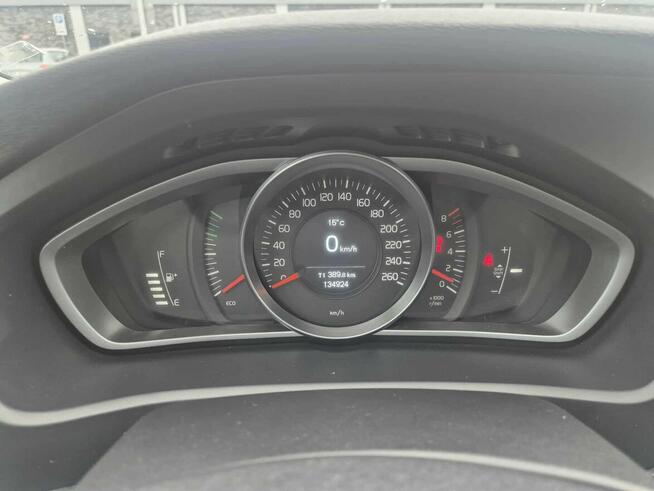 Volvo V40 T3 • 1.6 150 KM Benzyna • Salon Polska • Prywatny