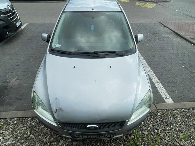 syndyk sprzeda Forda Focus