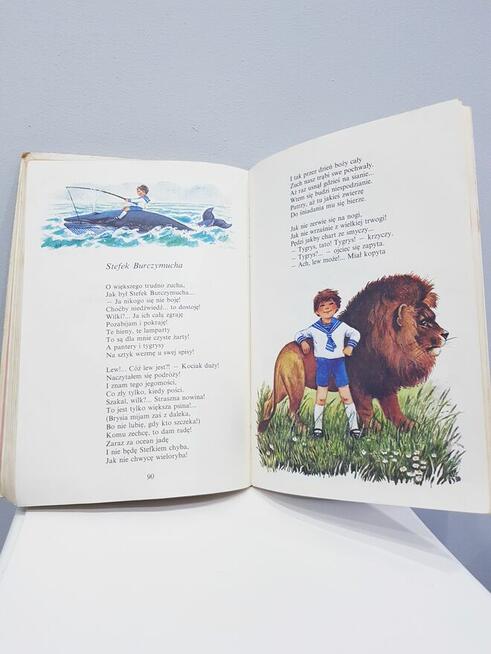 Stara książka M. Konopnickiej- jadą jadą dzieci drogą z 1991