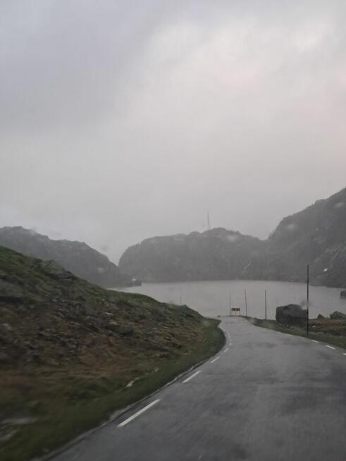 WSPÓLNY SYLWESTER Z DWÓJKĄ POD SPODKIEM W KATOWICACH