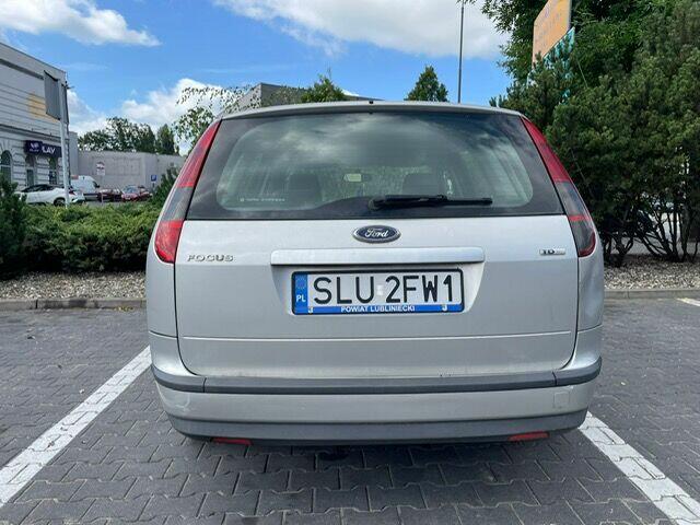 syndyk sprzeda Forda Focus