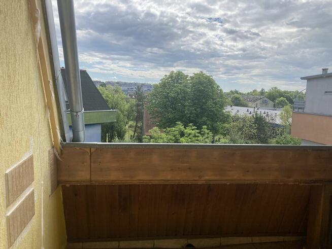 Przestronna kawalerka z kom. lok. i m. parkingowym-Psie Pole