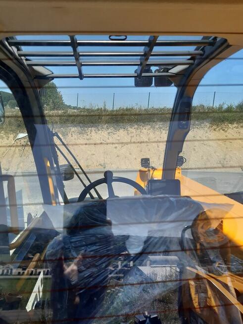 Ładowarka teleskopowa JCB 560-80