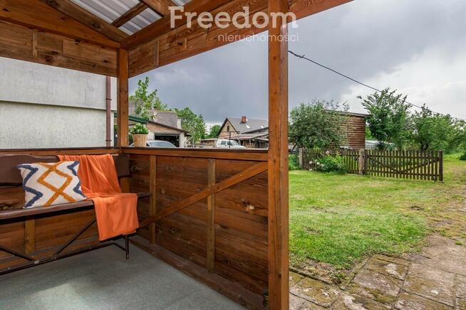 Na sprzedaż drewniany dom w Boćkach.