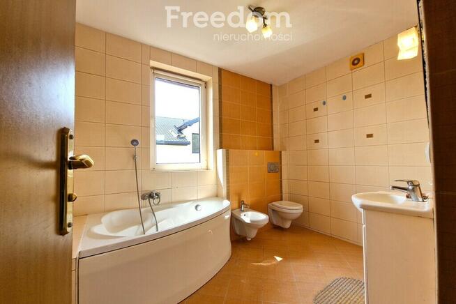 Obiekt wielefunkcyjny na sprzedaż-centrum Huszlewa