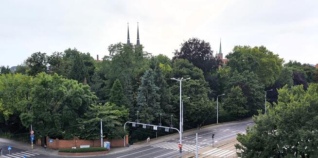 2 niezależne pokoje + kuchnia | Widok na Ostrów