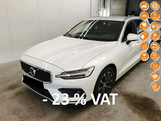 V60 Momentum 2.0 Hybrid 163km ASYSTENT full led NAVI kamera 2021 FV23%
