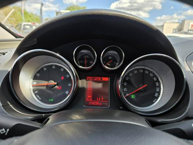 Opel Insignia 1.8 Benzyna 140 KM, Nawigacja, Bluetooth, Klimatyzacja, Isofix, USB