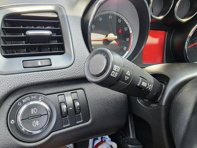 Opel Insignia 1.8 Benzyna 140 KM, Nawigacja, Bluetooth, Klimatyzacja, Isofix, USB