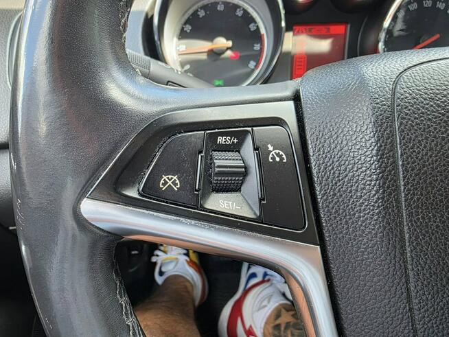 Opel Insignia 1.8 Benzyna 140 KM, Nawigacja, Bluetooth, Klimatyzacja, Isofix, USB