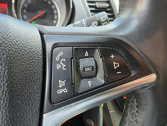 Opel Insignia 1.8 Benzyna 140 KM, Nawigacja, Bluetooth, Klimatyzacja, Isofix, USB