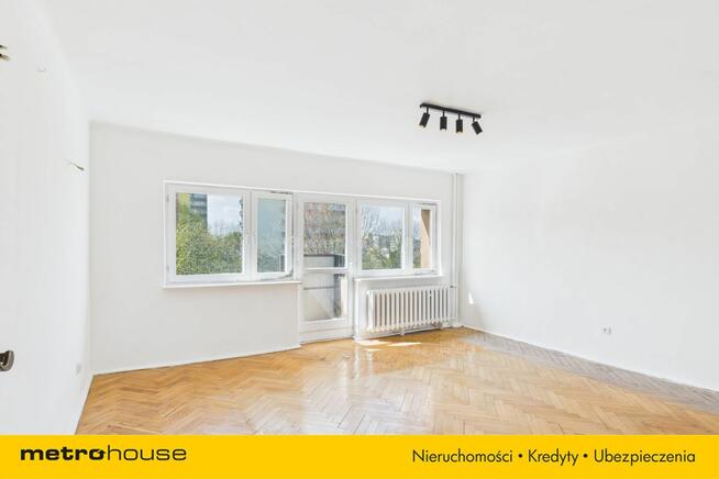 2 pokoje z balkonem w centrum miasta.