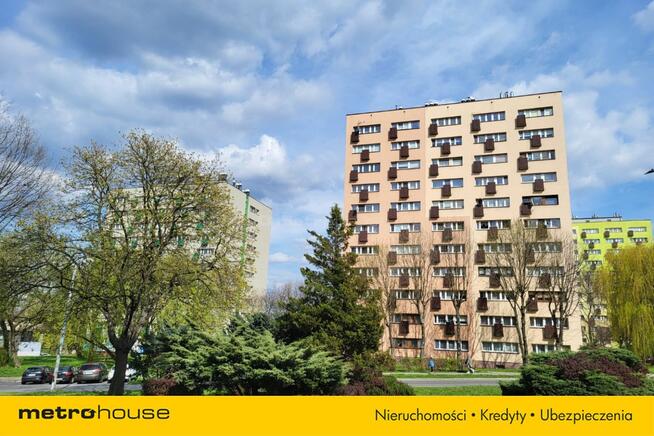 2 pokoje z balkonem w centrum miasta.