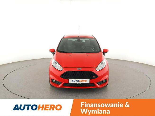 Ford Fiesta klima auto navi RECARO gzrane fotele kamera i czujniki parkowania
