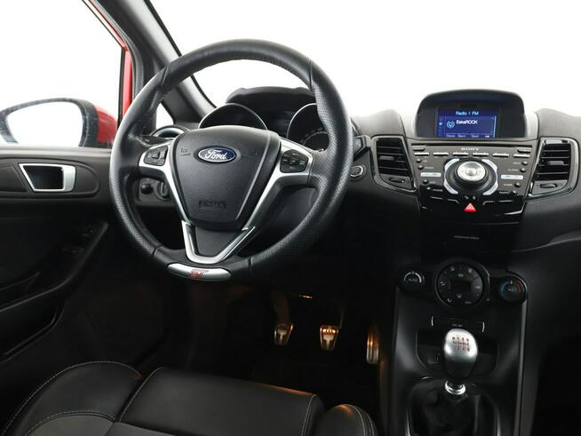 Ford Fiesta klima auto navi RECARO gzrane fotele kamera i czujniki parkowania